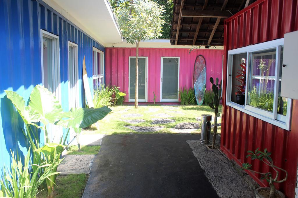 Kubu Container Hotel Uluwatu  Exterior photo